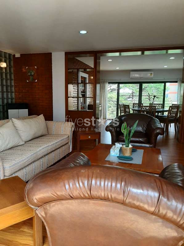 Three-Bedroom Apartment for rent in Phrompong, photo 2