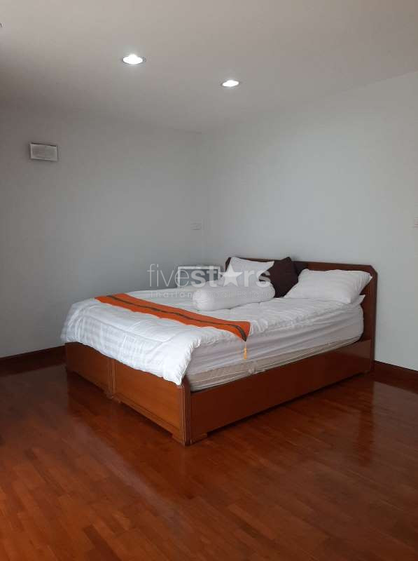 Three-Bedroom Apartment for rent in Phrompong, photo 7