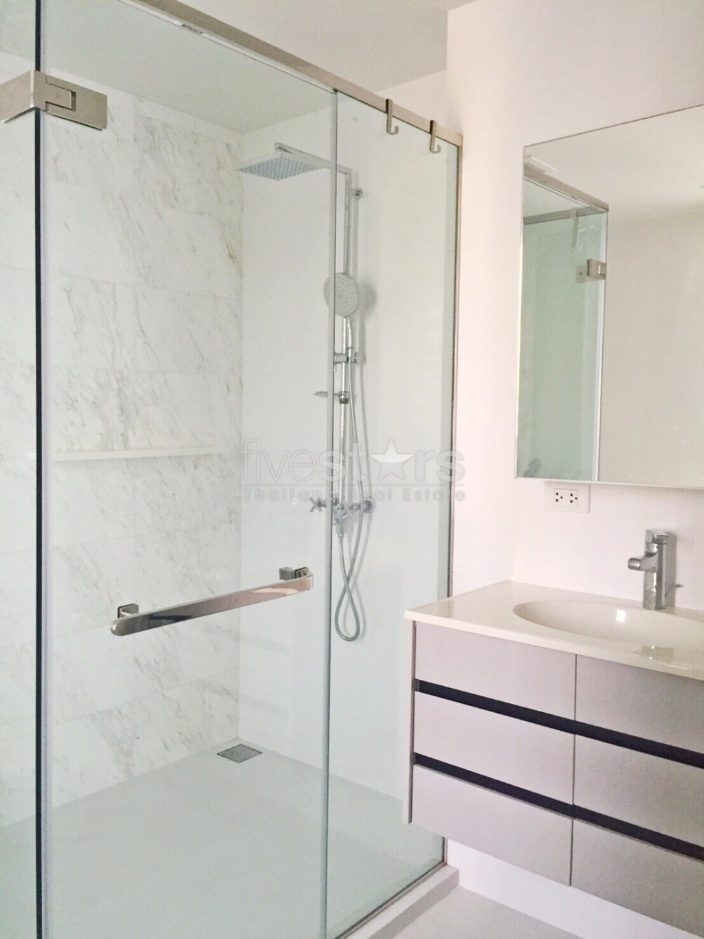 2 bedroom condo for sale on Thong Lo, photo 10