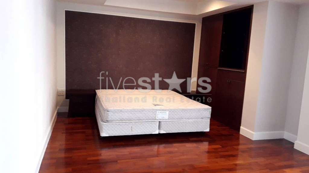 4 Bedroom apartment near Phrom Phong BTS station, photo 9