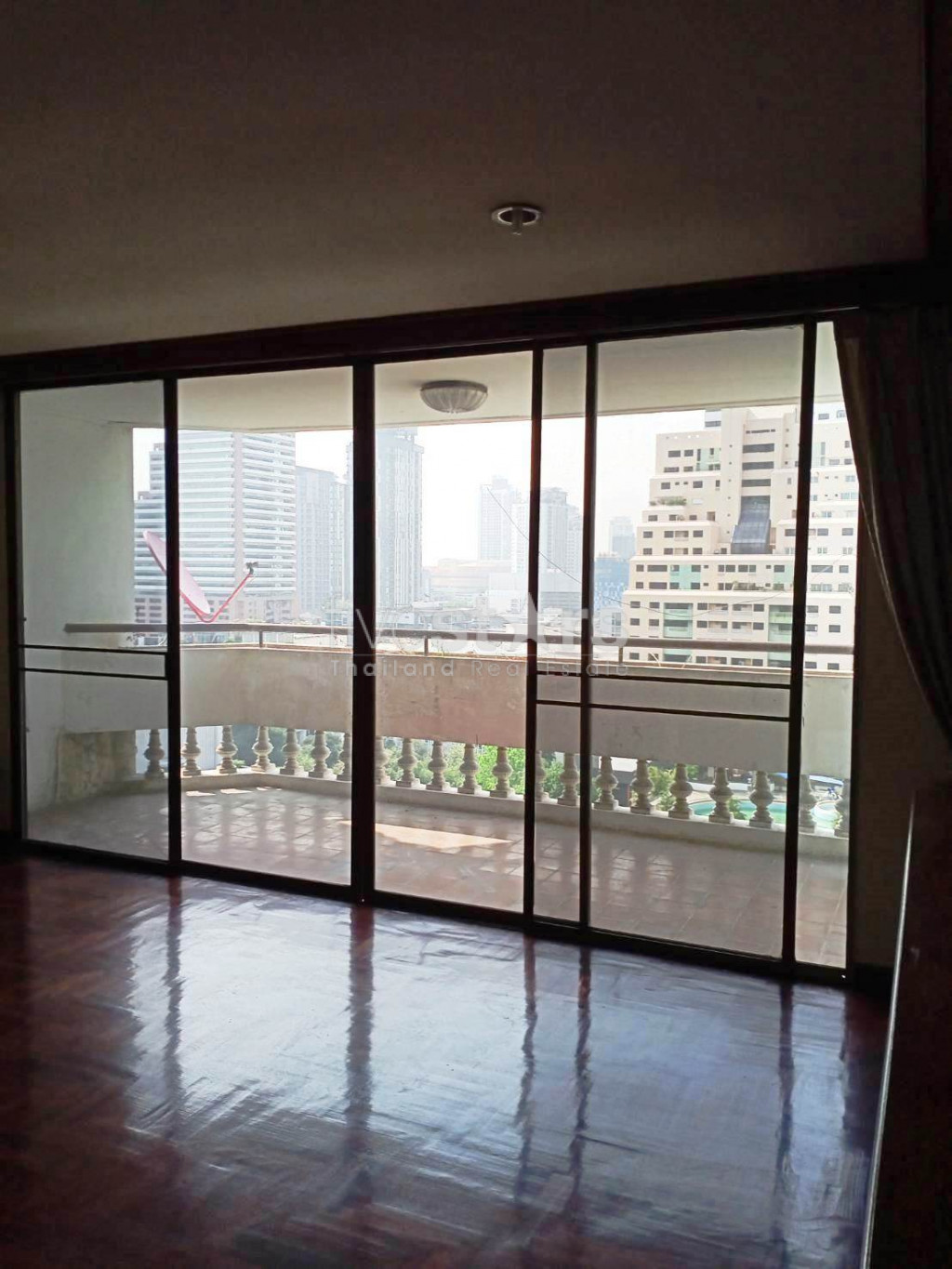 3 bedroom apartment for rent on Thong Lo