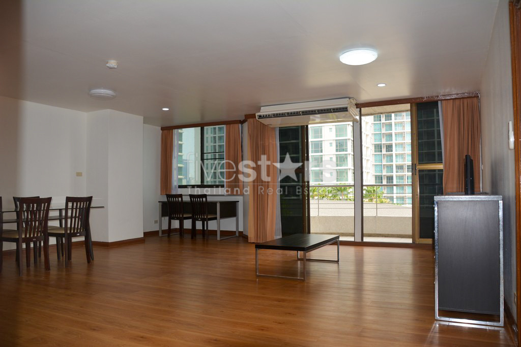Appartement 2 chambres spacieux quartier Phromphong, photo 4