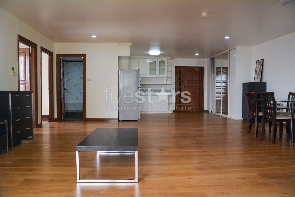 Appartement 2 chambres spacieux quartier Phromphong, photo 7