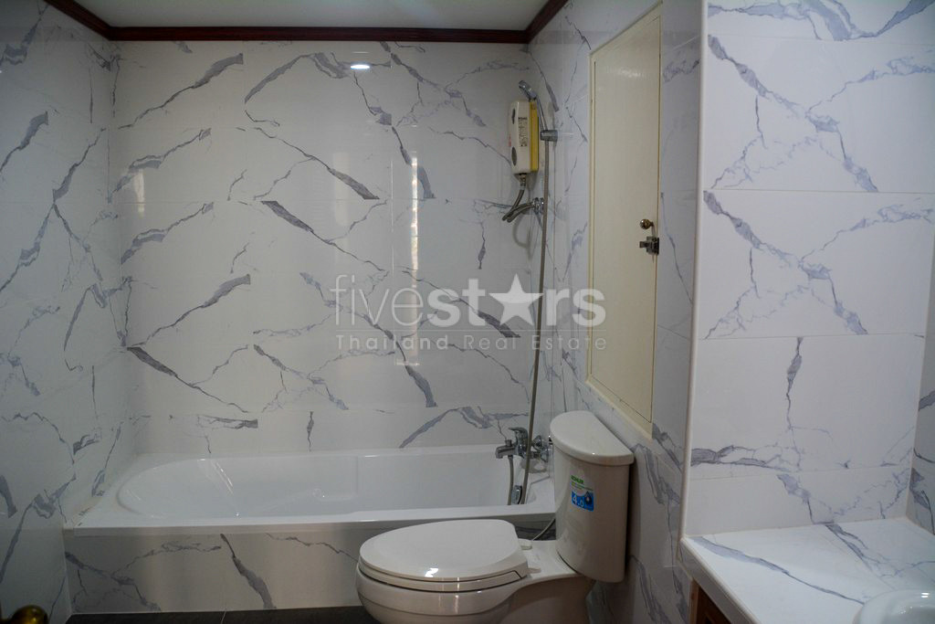 Appartement 2 chambres spacieux quartier Phromphong, photo 15