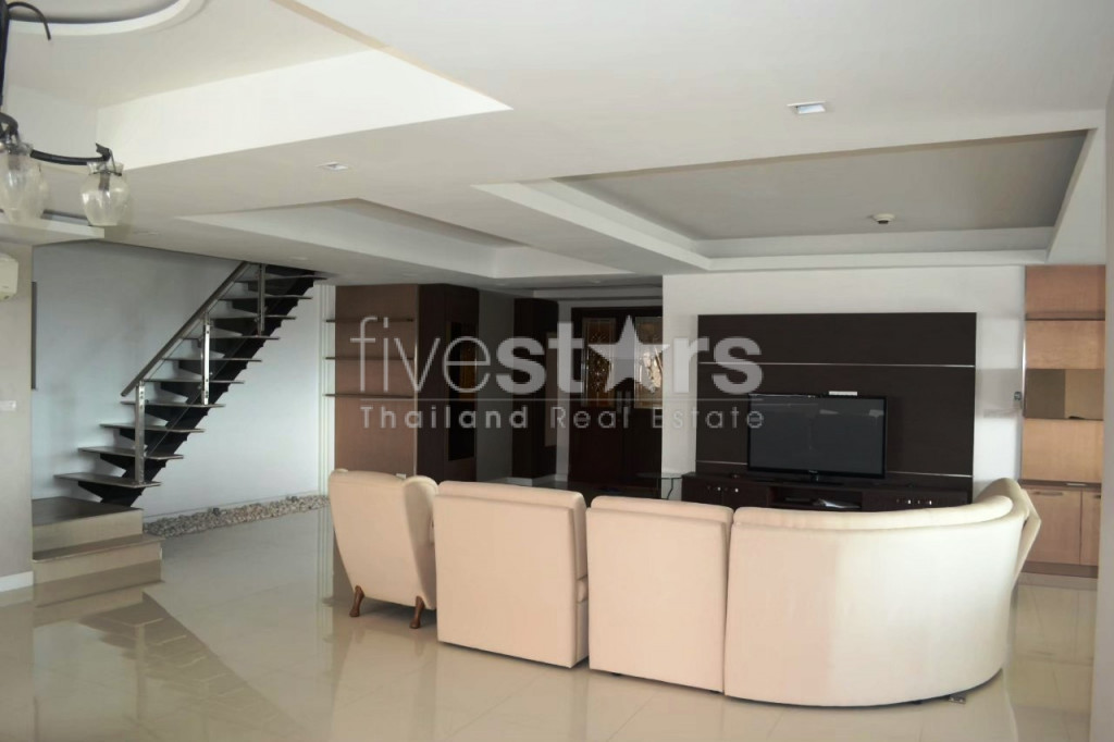 Penthouse en duplex de 4+1 chambres à vendre à Phromphong, photo 2