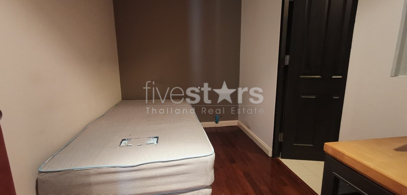 Large duplex 3 bedrooms for rent in Sukhumvit near BTS Phromphong, photo 15