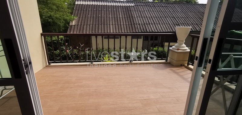 Large duplex 3 bedrooms for rent in Sukhumvit near BTS Phromphong, photo 4
