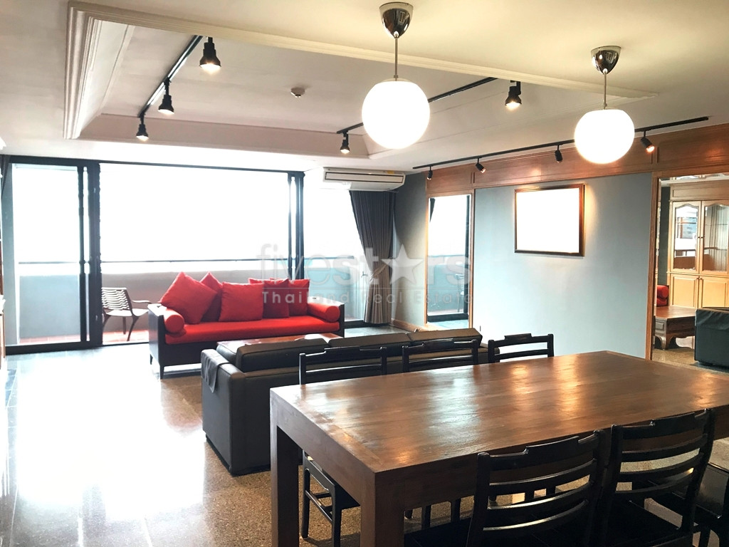 Condo spacieux de 2 chambres à louer sur Thong Lo, photo 3