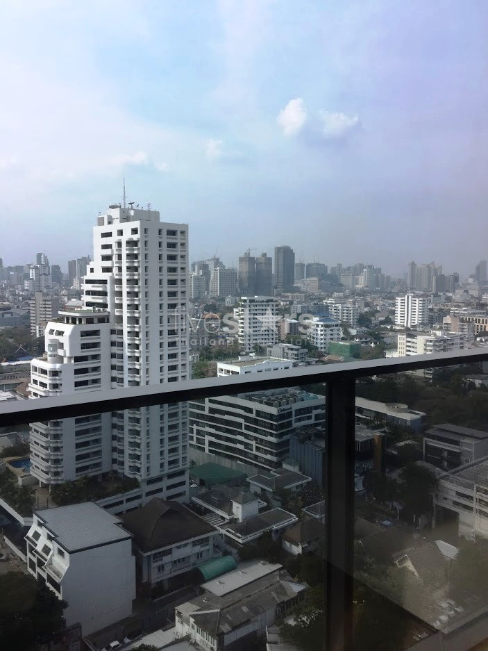 2-bedroom luxurious condo for sale on Thonglor, photo 3