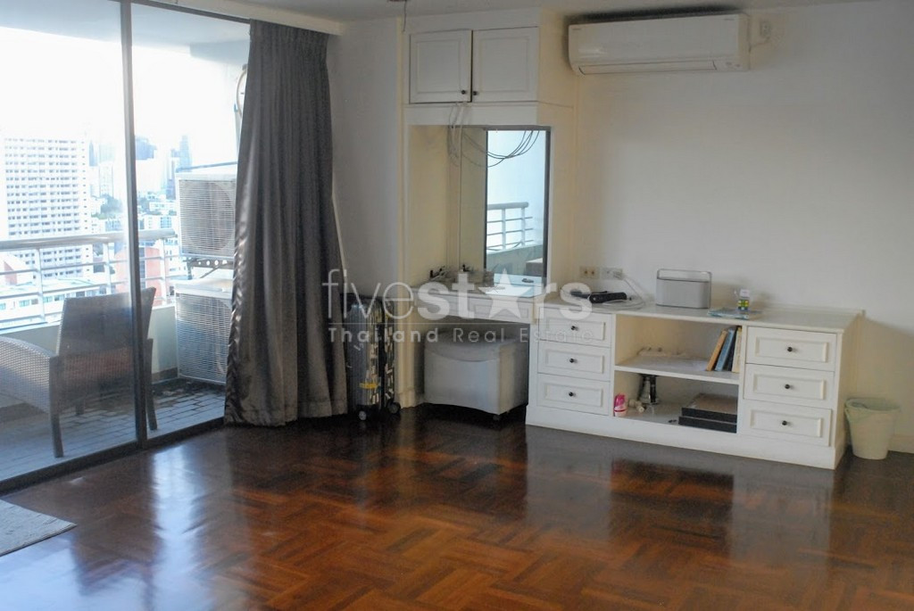 Grand appartement 3 chambres à louer quartier Thonglor, photo 15