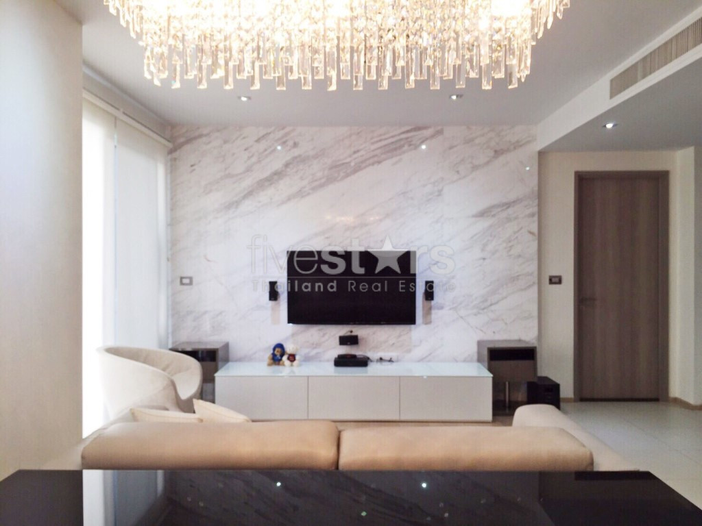 2-bedroom luxury condo for sale on Thong Lo, photo 3
