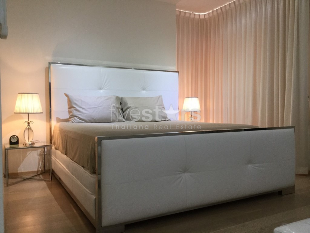 2-bedroom luxury condo for sale on Thong Lo, photo 2