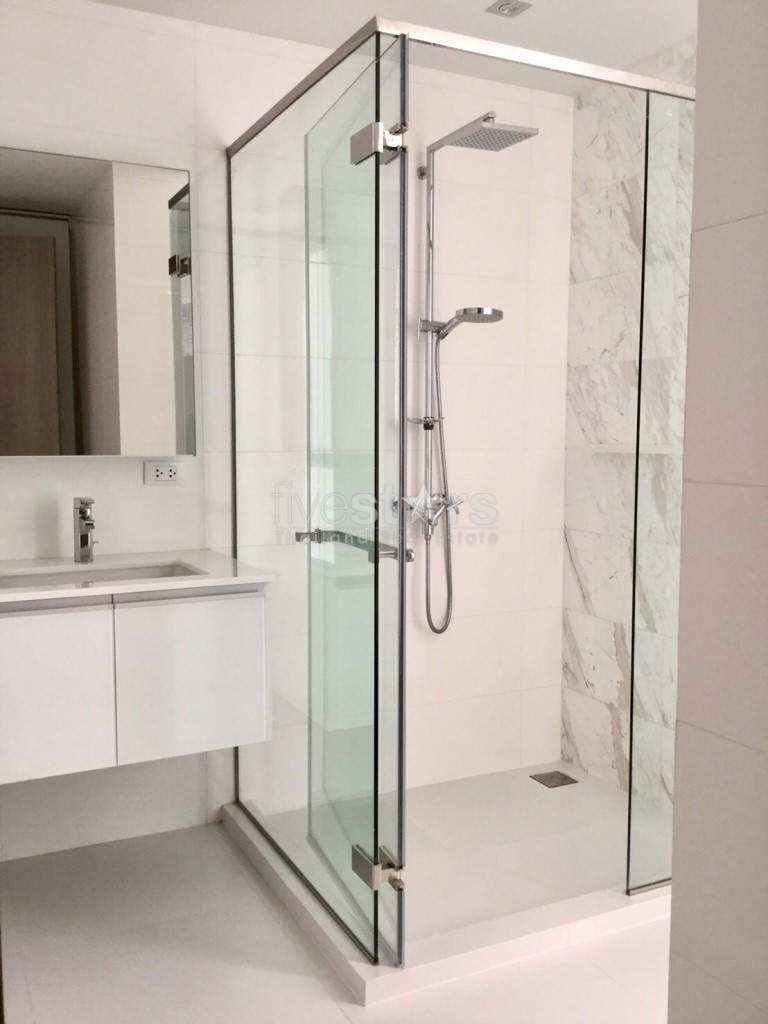 2-bedroom luxury condo for sale on Thong Lo, photo 10