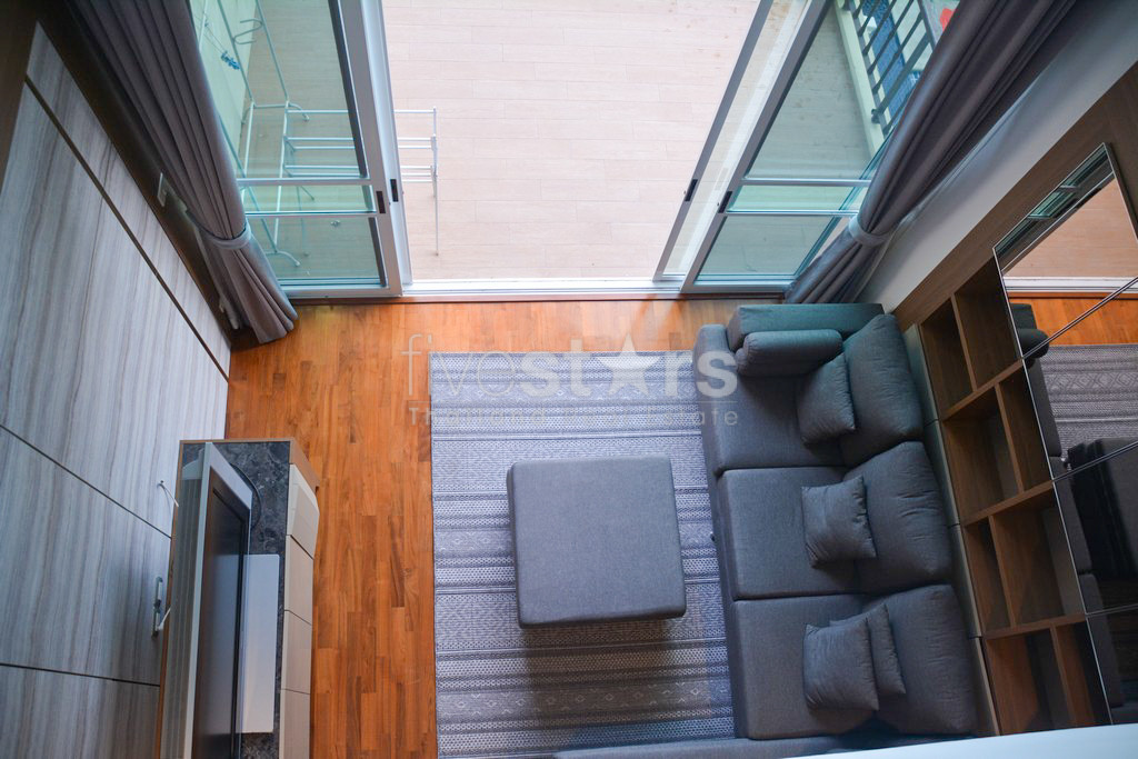 Duplex 3 chambres à vendre quartier Phromphong