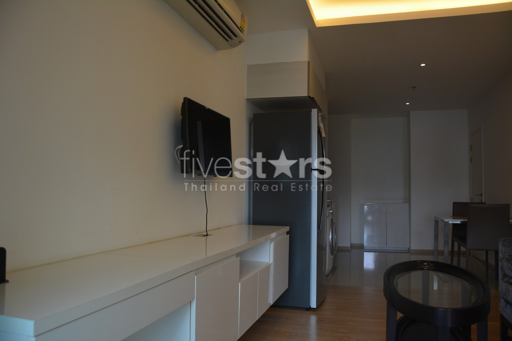 Appartement moderne d'une chambre à vendre quartier Phromphong, photo 4