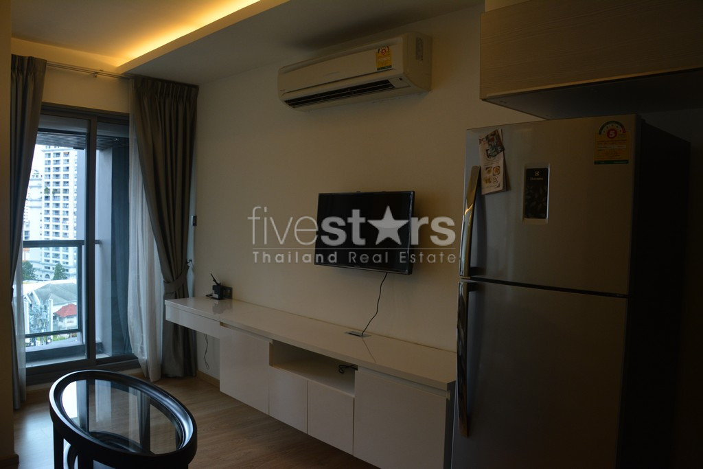 Appartement moderne d'une chambre à vendre quartier Phromphong, photo 5