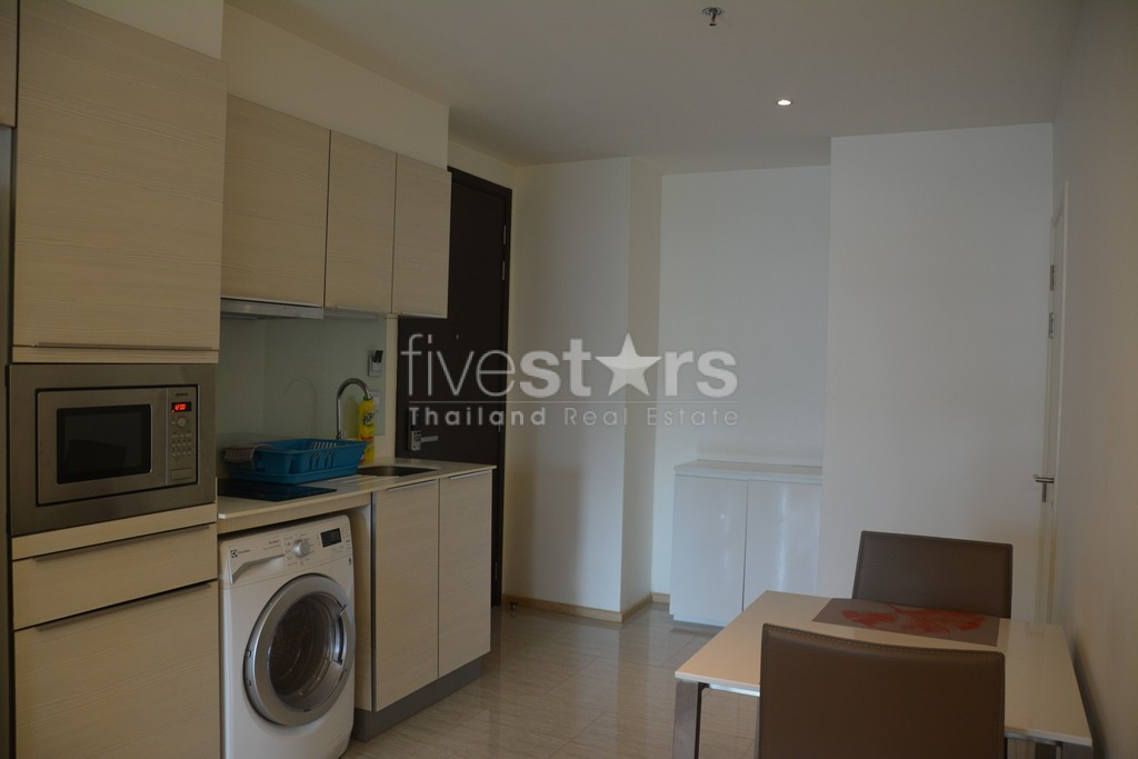Appartement moderne d'une chambre à vendre quartier Phromphong, photo 7