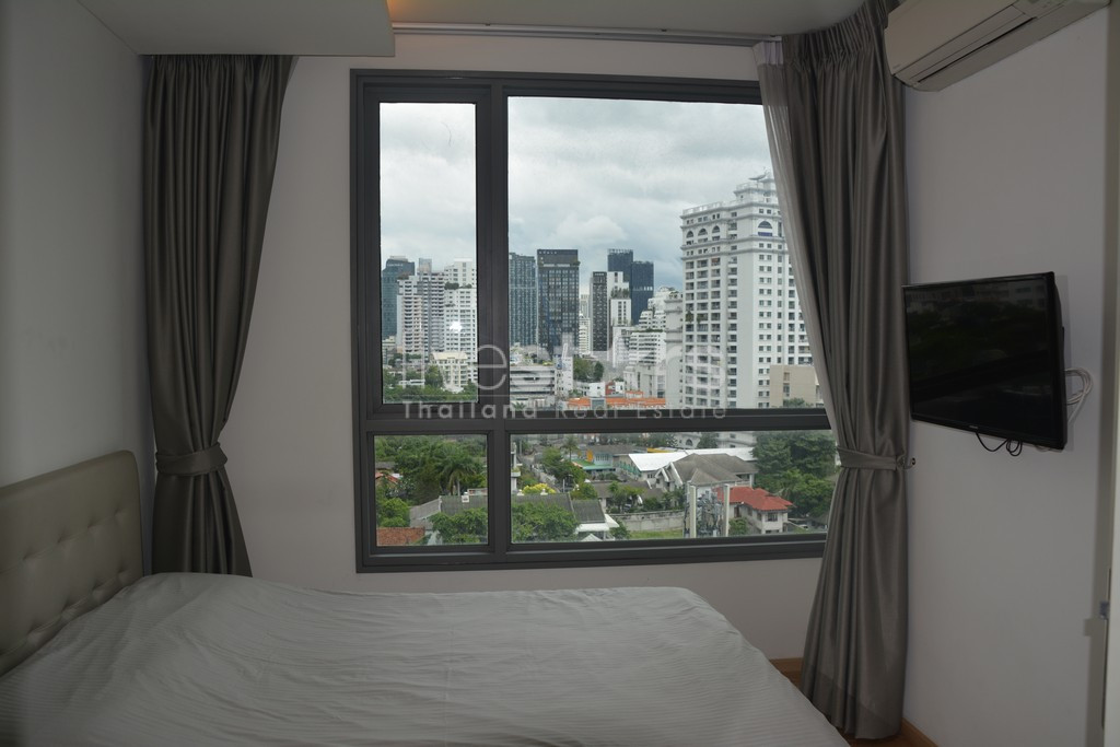 Appartement moderne d'une chambre à vendre quartier Phromphong, photo 8