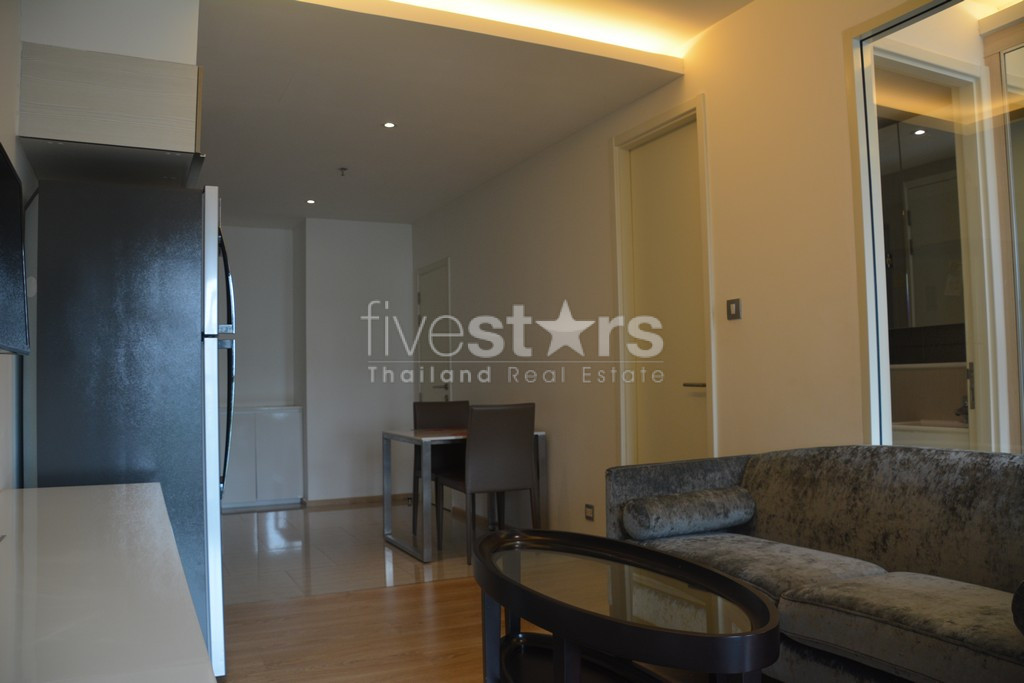 Appartement moderne d'une chambre à vendre quartier Phromphong, photo 3