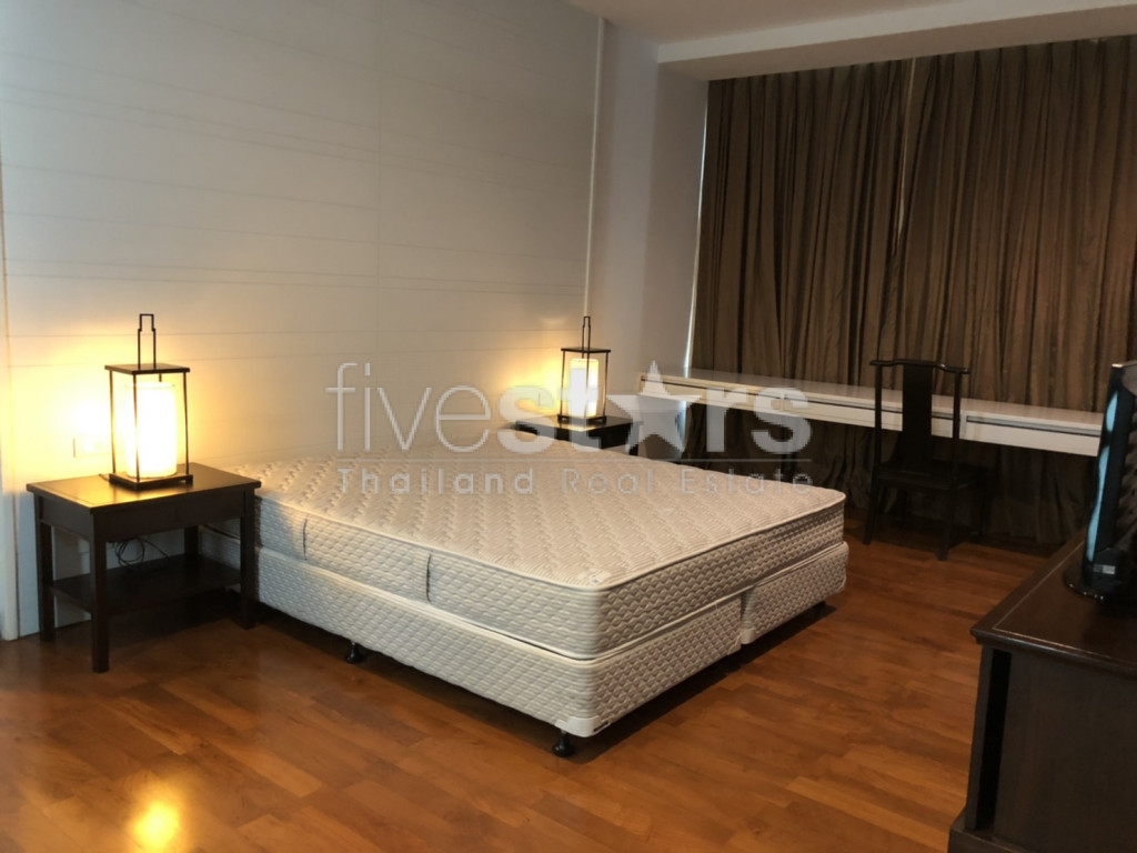 Large 4 bedrooms apartment for rent in Thonglor, photo 6