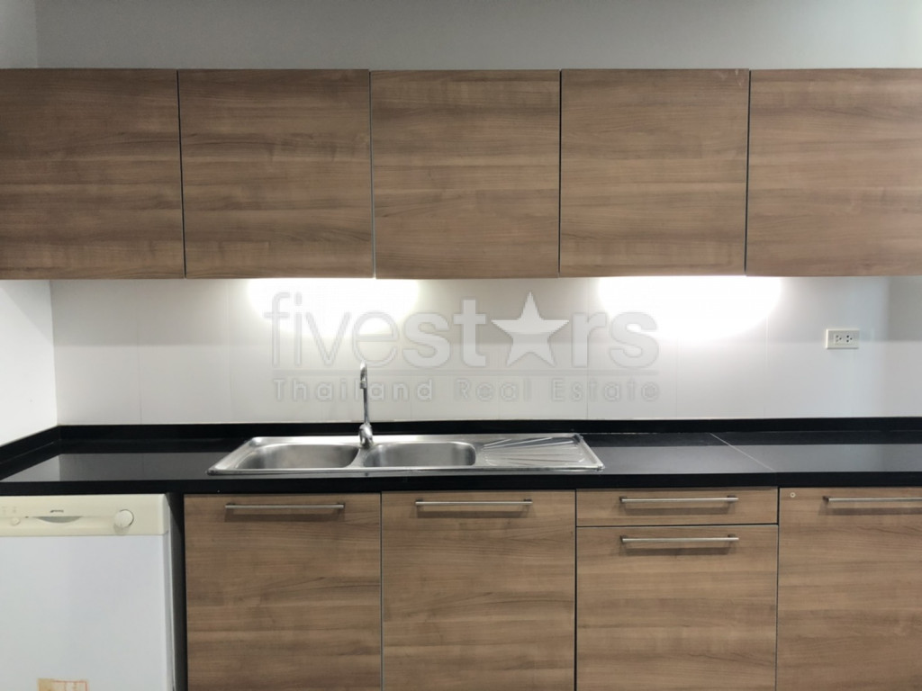 Large 4 bedrooms apartment for rent in Thonglor, photo 10