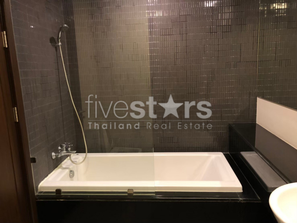 Large 4 bedrooms apartment for rent in Thonglor, photo 17