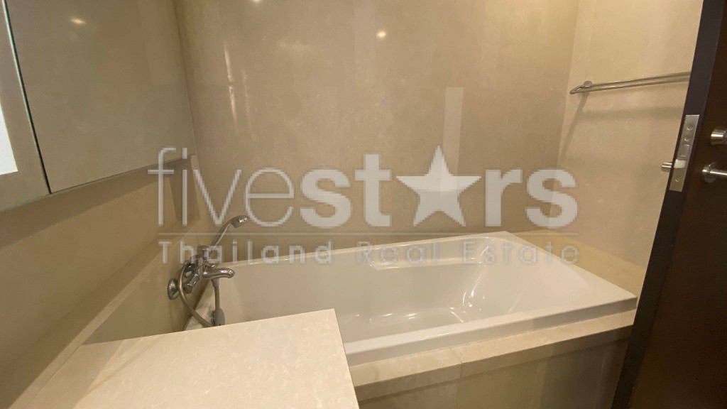 2 bedroom unit for rent in the heart of Thonglor, photo 10
