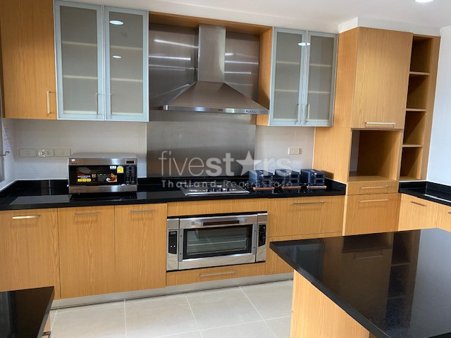 3+1 bedroom apartment for rent on Phrom Phong, photo 9