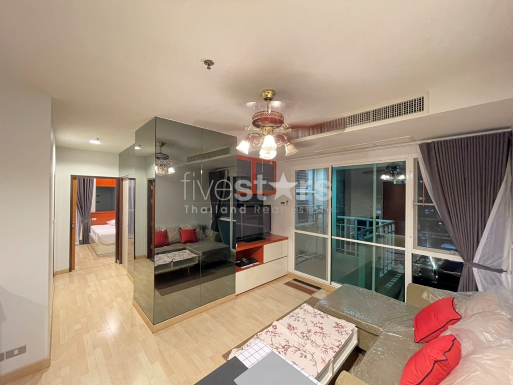2-bedroom condo for sale between Thong Lo - Ekkamai