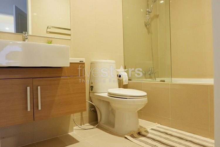 2-bedroom condo for rent close to Phrom Phong BTS station, photo 8