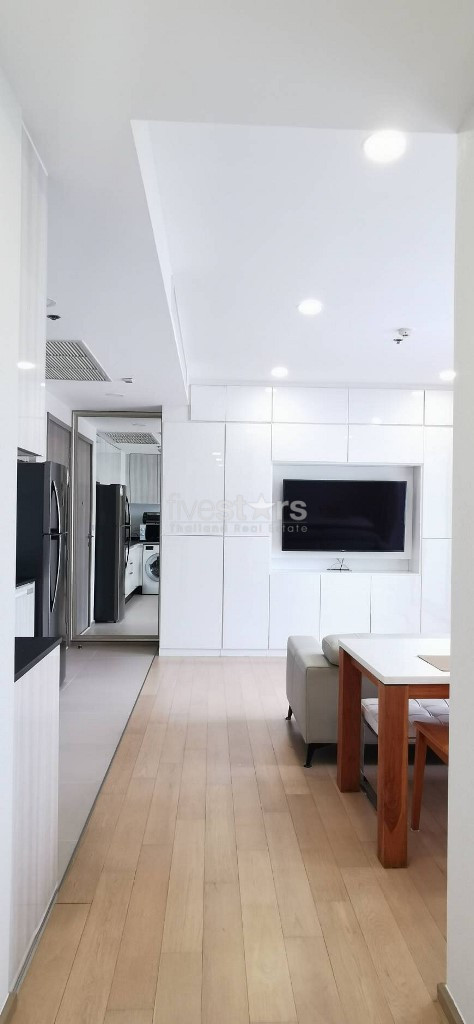 Appartement de standing de 2 chambres à vendre à Thonglor, photo 9
