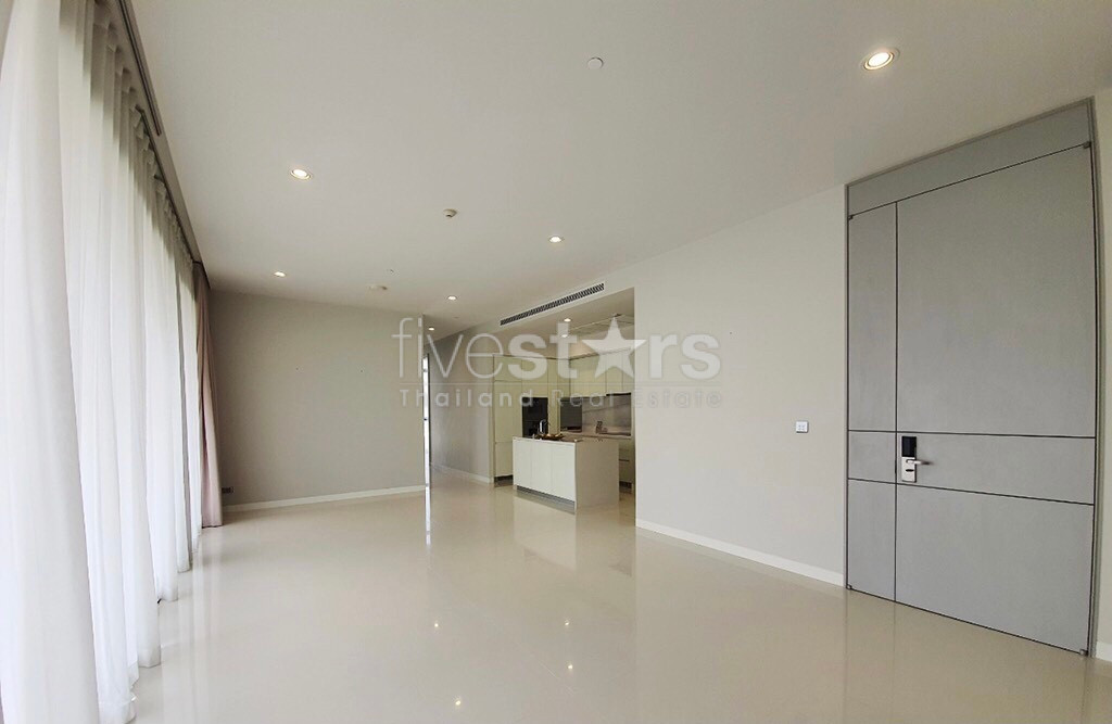 Appartement 2 chambres moderne à vendre proche BTS Phromphong, photo 3
