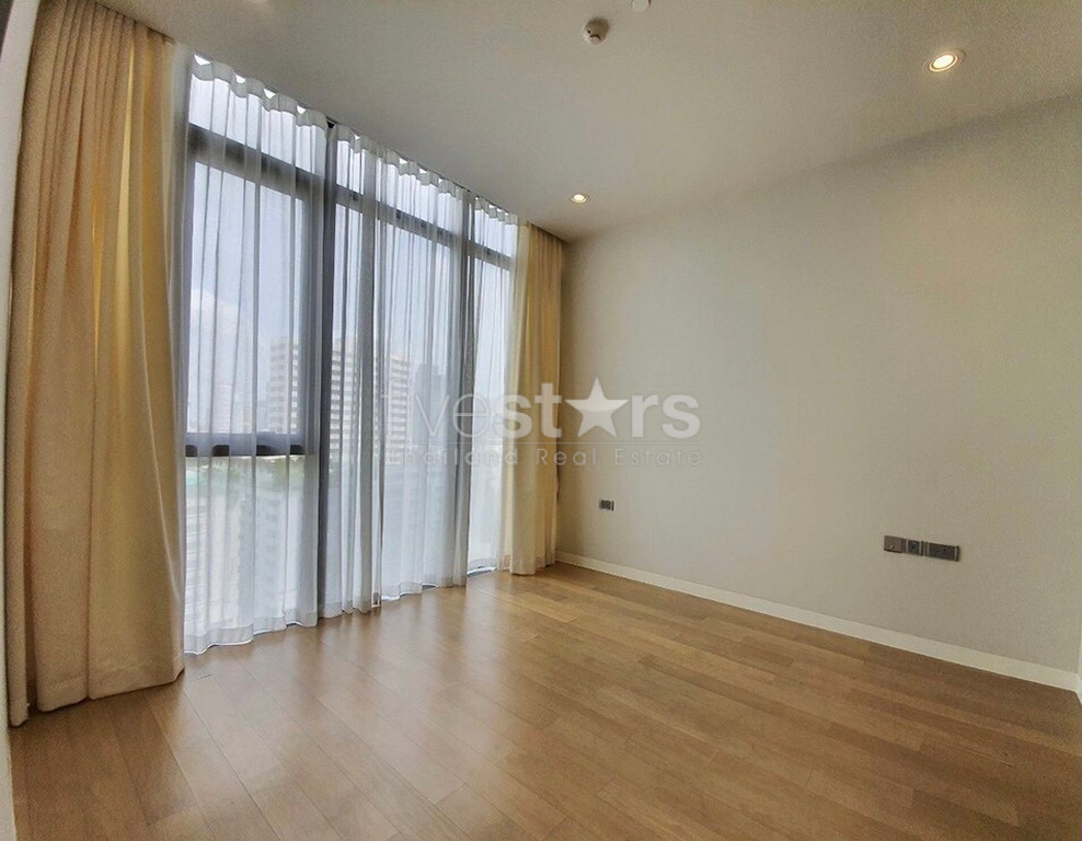 Appartement 2 chambres moderne à vendre proche BTS Phromphong, photo 7