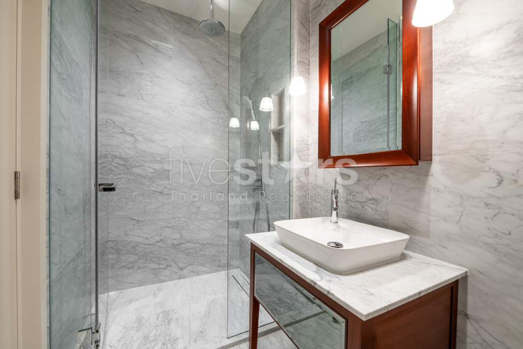 Condo de luxe 2 chambres à louer à Thonglor, photo 18
