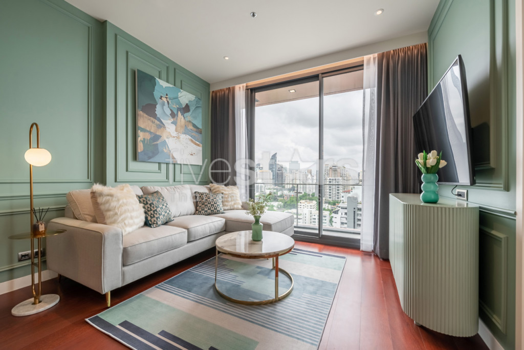Condo de luxe de 2 chambres à vendre à Thonglor