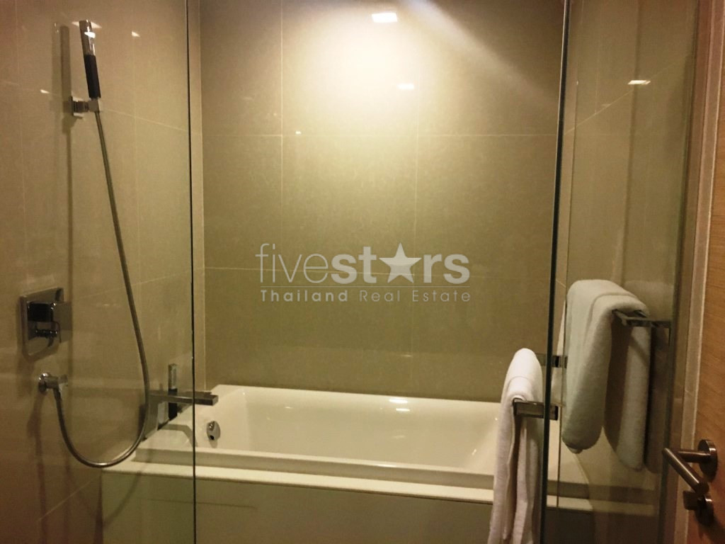 2 bedroom duplex condo for rent on Phrom Phong, photo 13