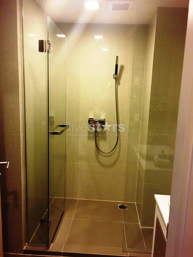 2 bedroom duplex condo for rent on Phrom Phong, photo 15