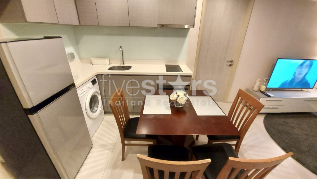 Condo de 2 chambres à louer près de la station de BTS Thong Lo, photo 9