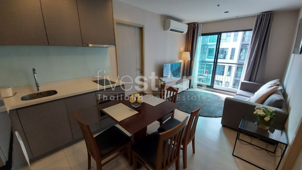 Condo de 2 chambres à louer près de la station de BTS Thong Lo, photo 10