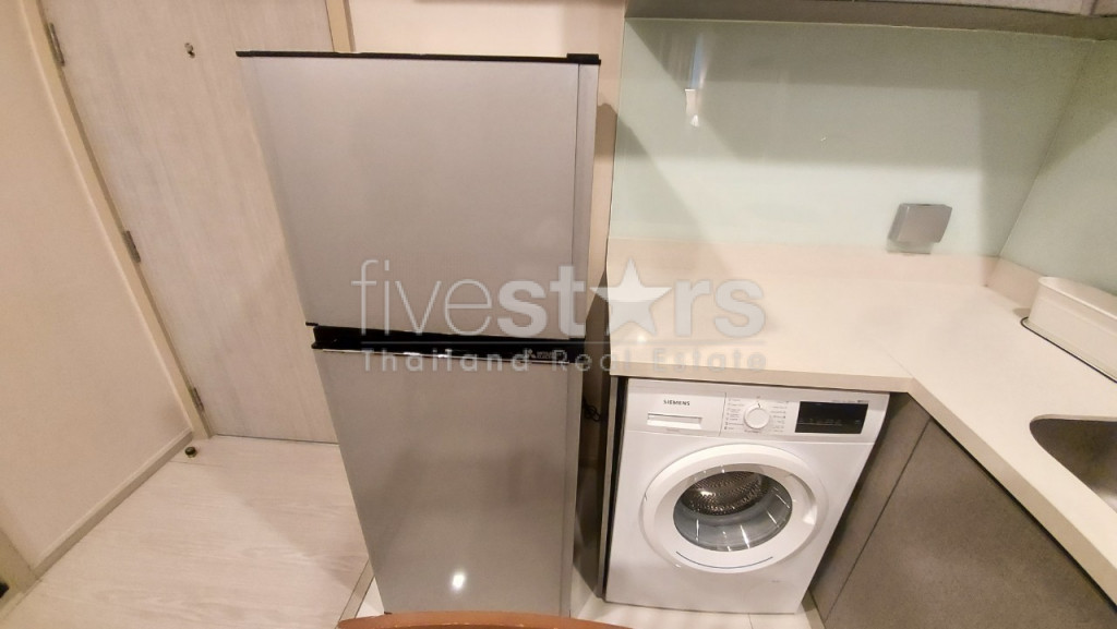 Condo de 2 chambres à louer près de la station de BTS Thong Lo, photo 14