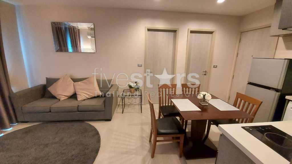 Condo de 2 chambres à louer près de la station de BTS Thong Lo, photo 13