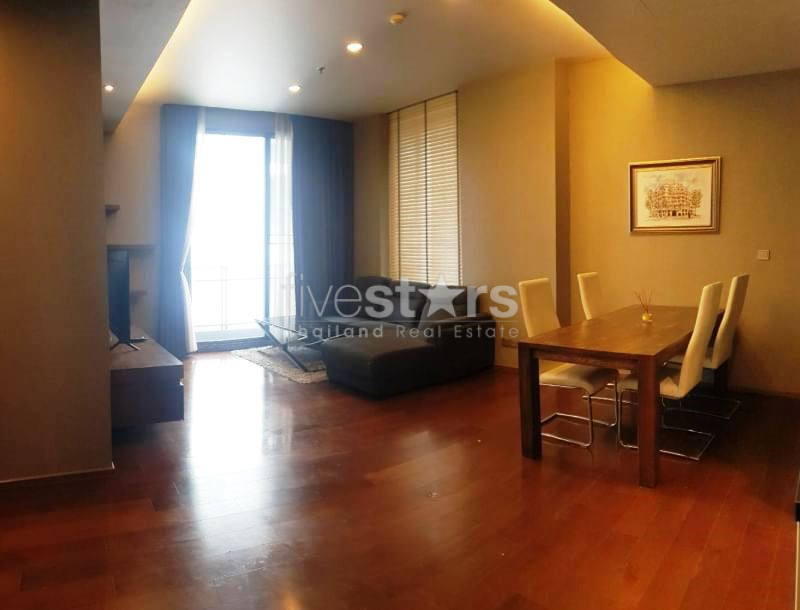 Condo de 2 chambres à vendre près de la station de BTS Thong Lo