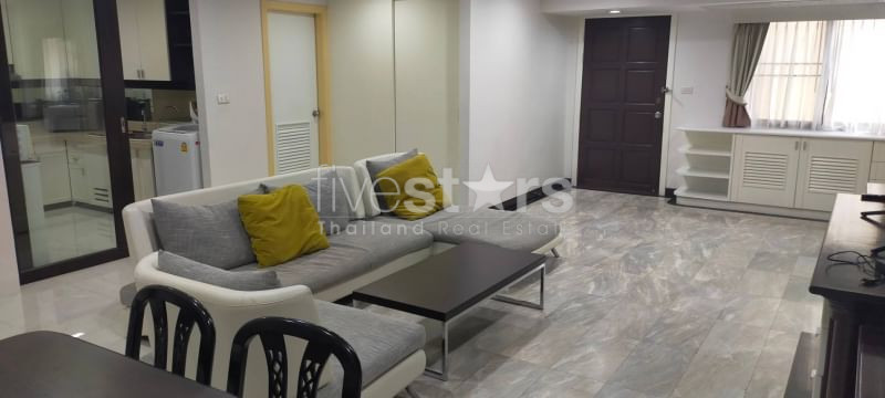 Appartement de 2 chambres à louer près du BTS Phrompong, photo 2