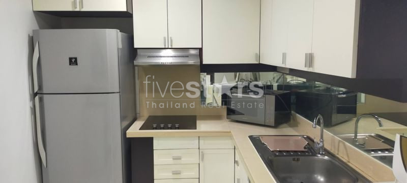 Appartement de 2 chambres à louer près du BTS Phrompong, photo 5