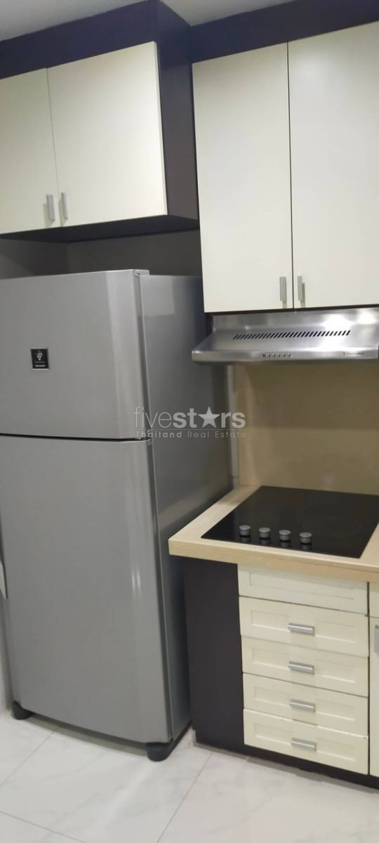 Appartement de 2 chambres à louer près du BTS Phrompong, photo 11