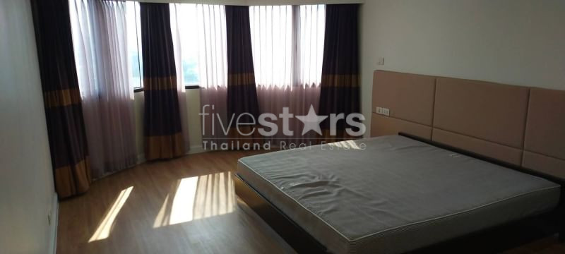 Appartement de 2 chambres à louer près du BTS Phrompong, photo 5