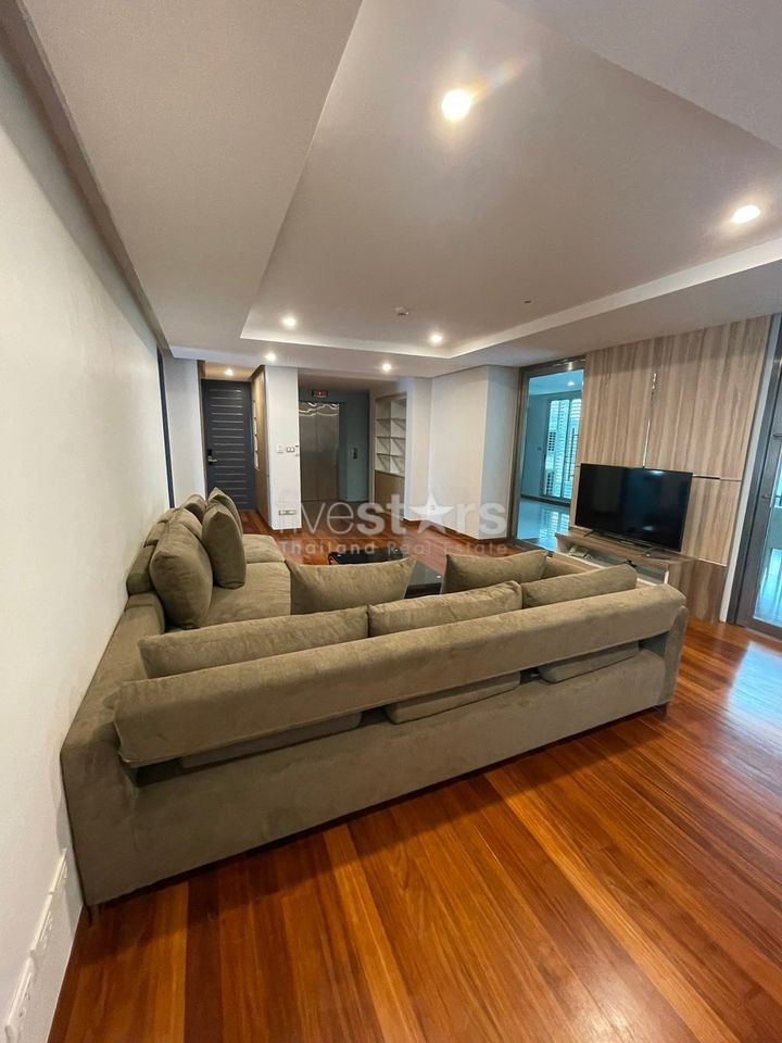 For Rent Service apartment 3 bedroom BTS Thonglor