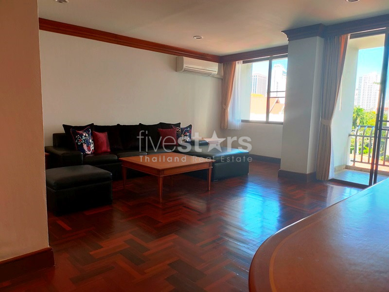 For rent large 2 bedrooms apartment near the park and BTS Phromphong, photo 4
