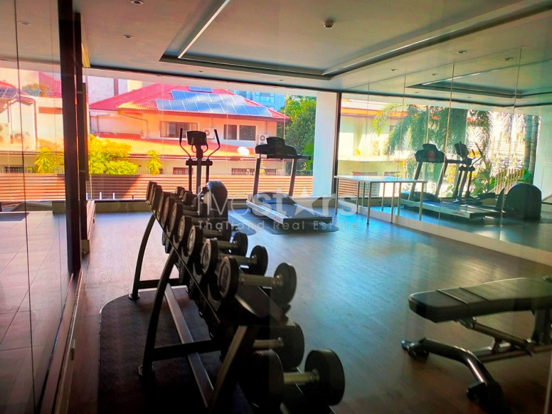 For rent large 2 bedrooms apartment near the park and BTS Phromphong, photo 3