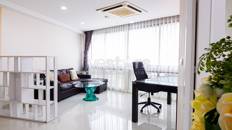 Condominium de 3 chambres à louer près du BTS Phrompong, photo 4
